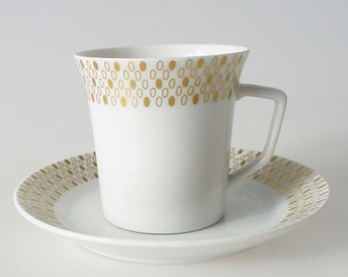 Fürstenberg kleine Kaffeetasse mit Untertasse Dekor Gold mit kleinen Punkten und Ringen 02613