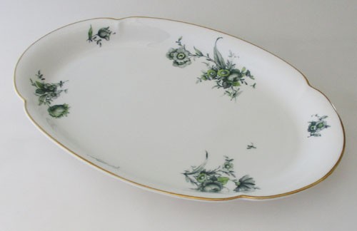 Königl. pr.Tettau Servierplatte mittel 30,5 cm grüne Blumen mit Goldrand