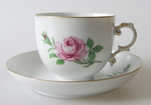 Fürstenberg Alt Fürstenberg Rote Rose Kaffeetasse 2tlg. ohne Spiegel ... Fürstenberg Alt Fürstenberg Rote Rose Kaffeetasse 2tlg. ohne Spiegel ...
