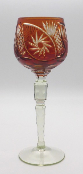Überfangglas Römer 21,6 cm dunkles Rot mit Dekorschliff, Schleuderstern