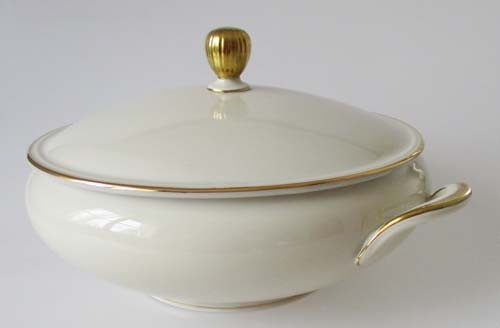 schüssel mit goldrand