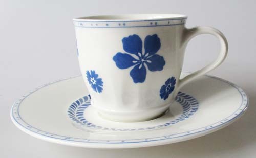 Villeroy & Boch Farmhouse Touch Blueflowers Kaffeetasse mit Untertasse 0,24 l Villeroy & Boch Farmhouse Touch Blueflowers Kaffeetasse mit Untertasse 0,24 l