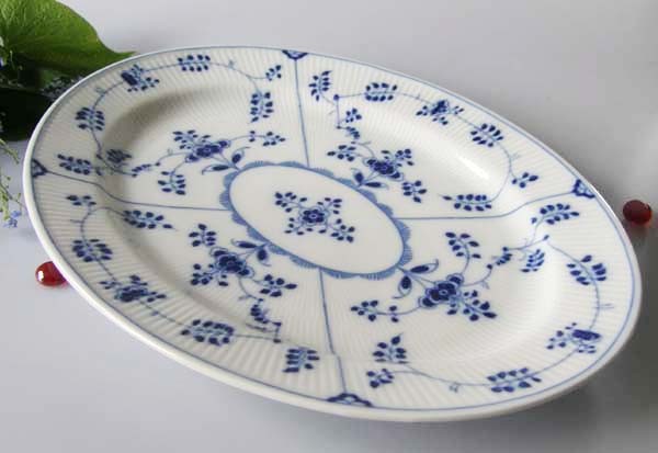 Villeroy &amp; Boch Heinrich Amalienburg Servierplatte, oval 33x24 cm