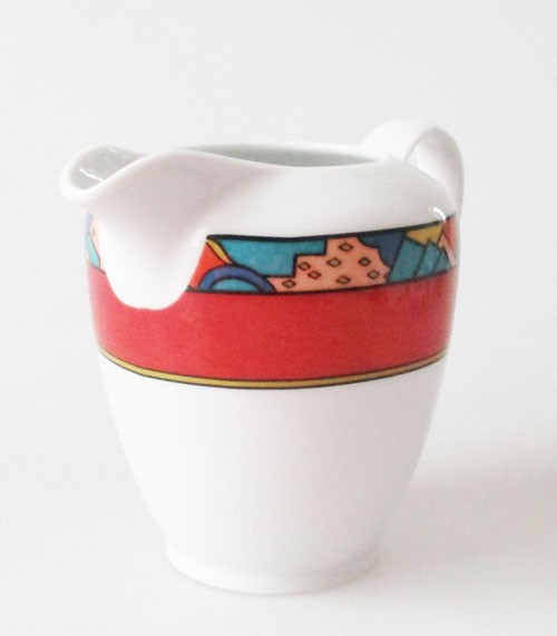 Mitterteich Form 2370 weiß mit rotem Randdekor Milchkännchen 0,25 l