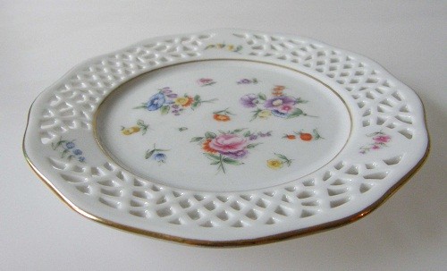 Burg Lindau Durchbruch Blumendekor mit Goldrand Beilagen-/Konfektteller 14 cm