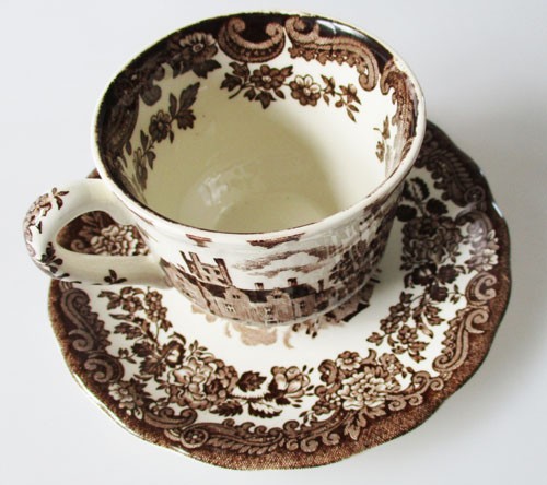 Royal Worcester PALISSY Avon Scenes BRAUN ~ Eierbecher