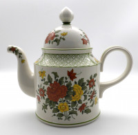 Villeroy & Boch Summerday Kaffeekanne 1,30 l Kannendeckel defekt! Villeroy & Boch Summerday Kaffeekanne 1,30 l Kannendeckel defekt!