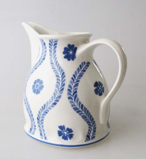 Villeroy & Boch Farmhouse Touch Blueflowers Saucieren-/Milchkrug 0 ... Villeroy & Boch Farmhouse Touch Blueflowers Saucieren-/Milchkrug 0 ...