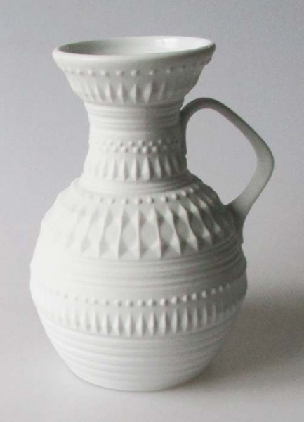 Royal Porzellan KPM Vase weiss Höhe 16,5 cm Handarbeit