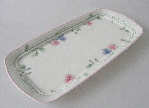 Villeroy & Boch Viola Königskuchenplatte / Kuchenplatte lang 32,5x16 cm